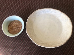 Flaxseed and water to use as a vegan egg substitute.