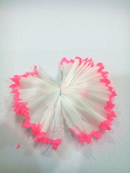 Making a Flower Pen - tie center and open sides