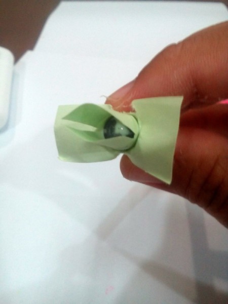 Making a Flower Pen - add another layer and fold back for leaves