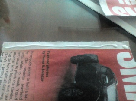 Newspaper Pen Organizer - glue the end