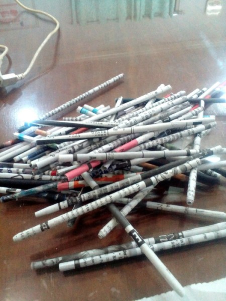 Newspaper Pen Organizer - make as many as possible