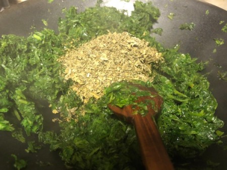 adding dried fenugreek to fresh herbs