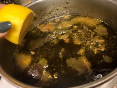 adding lemon juice to pot