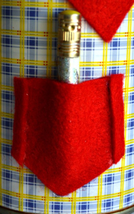 Dressed Up Pen Holder for Father's Day - closeup of two felt strips glued to sides of pocket