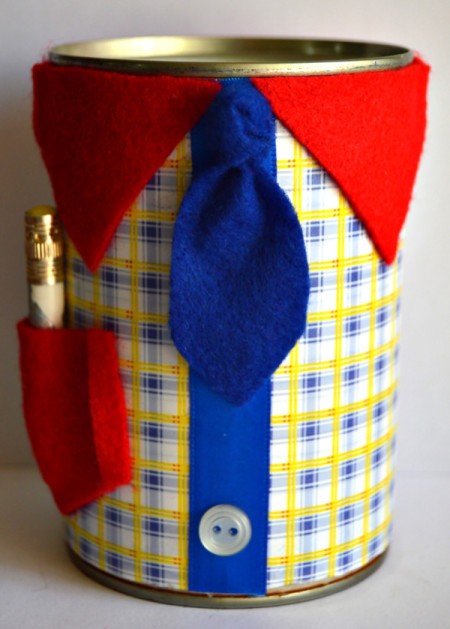 Dressed Up Pen Holder for Father's Day - glue finished tie in place