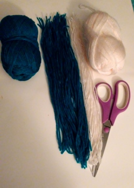 Tennis Racket Weaving - lengths of yarn