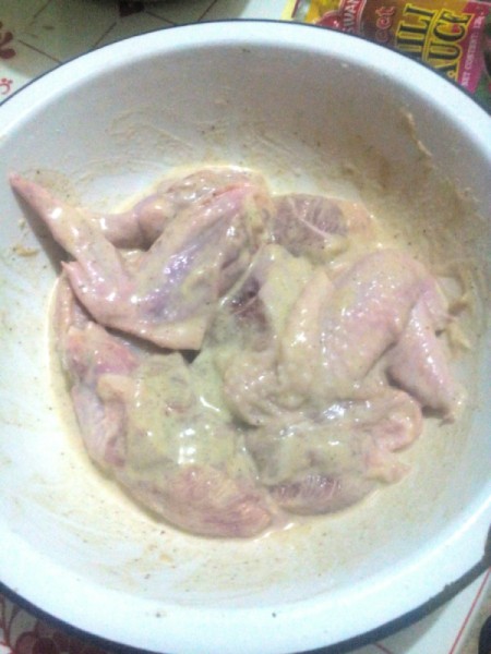 Chicken pieces in bowl