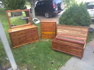 Value of 1940s Murphy Cedar Bedroom Furniture - pieces outside