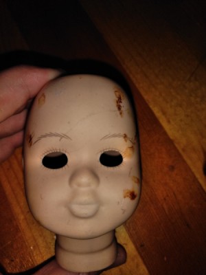 Identifying a Porcelain Doll Head