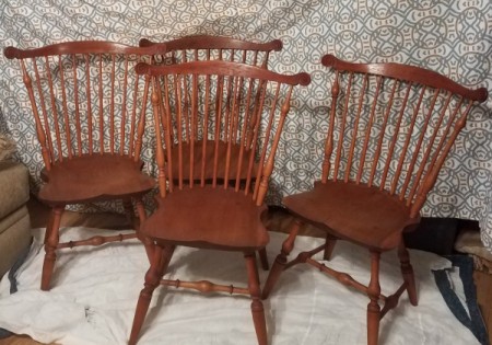 Value of Handmade Windsor Chairs - 4 chairs