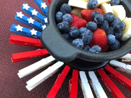 American Flag Clothespin Platter - place a bowl of fruit and snacks on top and serve