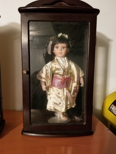 Value of Ashley Belle Collectables - doll in wood case