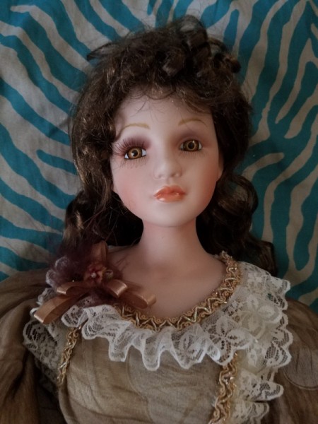 Identifying a Golden Keepsakes Doll