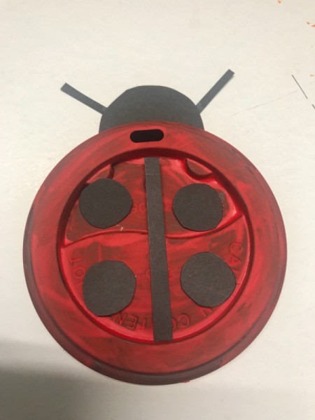 Recycled Coffee Lid Animals - add center rectangle and dots