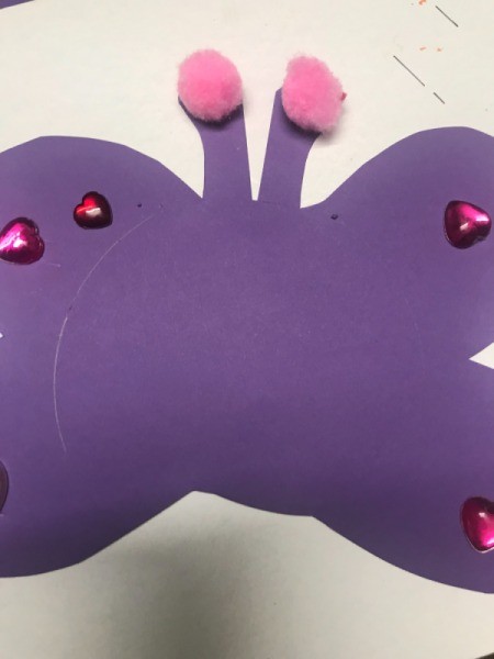 Recycled Coffee Lid Animals - circle traced with a pencil