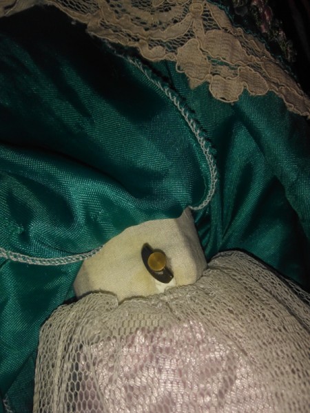 Identifying a Porcelain Doll