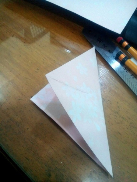 Folded Paper Photo Frame - open and fold horizontally