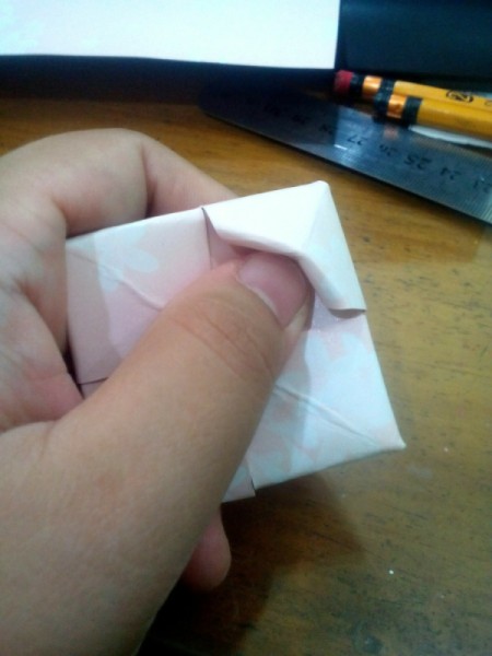 Folded Paper Photo Frame - flip over and push the tip inside