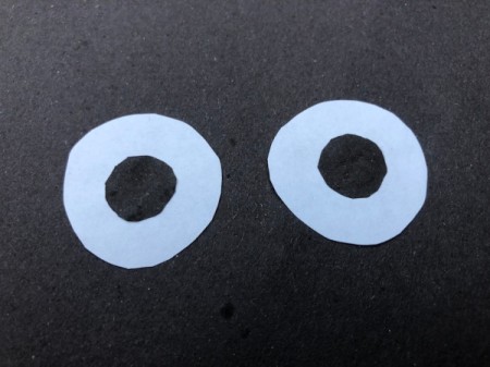 Egg Carton Alligator - cut two white circles for eyes and two smaller ones for pupils, glue