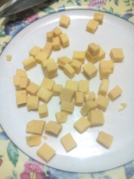 cut cheese pieces