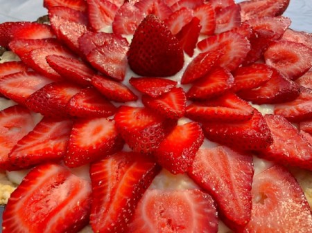 Blooming French Strawberry Tart | ThriftyFun