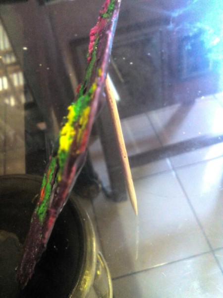 Crayon Frame - a pointed stick can be used to prop the frame from behind