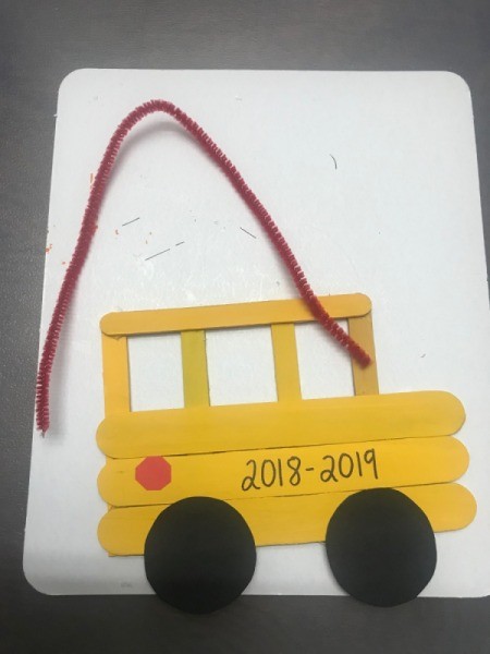 Hanging School Bus Picture Frame - use a pipe cleaner for the hanger