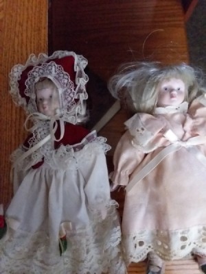 Identifying Porcelain Dolls - two dolls