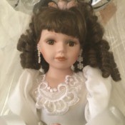 Identifying a Porcelain Doll