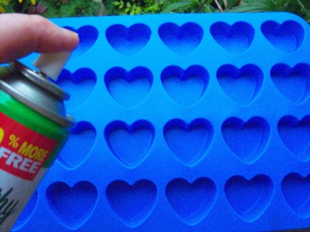 Bird Seed Heart Wedding Favors - spray the mold with non-stick spray and place on a baking sheet to catch spills