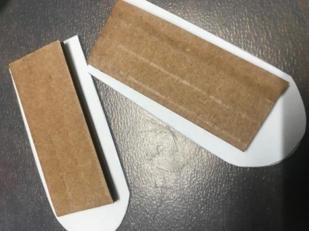 Paper Bowl Pet Turtle Decoration - back of legs with cardboard backing