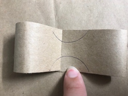 Simple Tassel Bow Gift Topper - traced semi circles on both sides of the bow