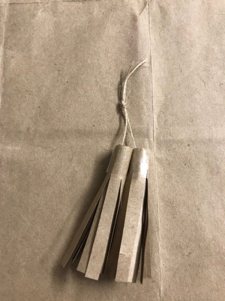 Simple Tassel Bow Gift Topper - tie a knot in the twine