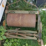 Value of a Coldwell Excelsior Putting Green Mower  - antique reel mower