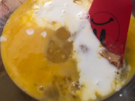 mixing wet ingredients