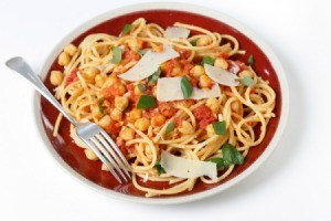 Spaghetti with chickpeas.