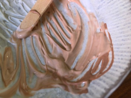 DIY Pore Minimizing Face Primer - you can make two shades