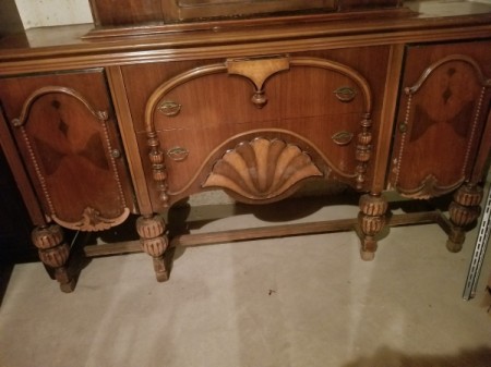 Selling Antique Furniture That Needs Refinishing