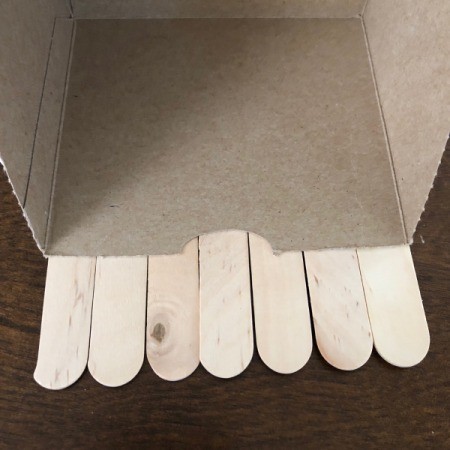 Upcycled Cardboard Box to Gift Basket - mark cutting line