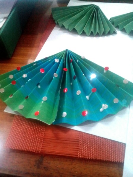 Table Top Mini Christmas Tree - decorate the larger shape with punched shapes - the the smaller ones as well