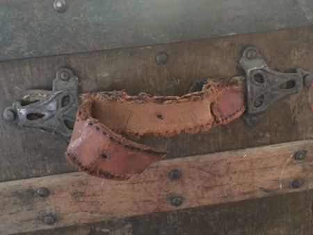 Finding Information on an Old Steamer Trunk