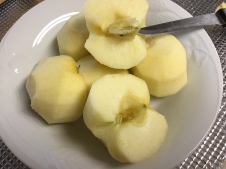 removing cores from apples