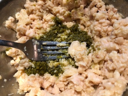 adding Pesto to Chicken