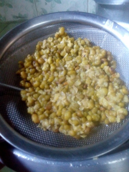 draining Mung Beans