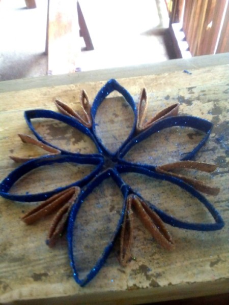 Paper Roll Ornament - it should look like this