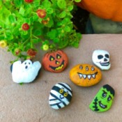 Decorative Halloween Stones - finished stones, note eyes and mouth on mummy