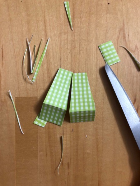 Pumpkin Garland - cut a stem shape