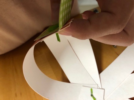 Pumpkin Garland - same step from the side