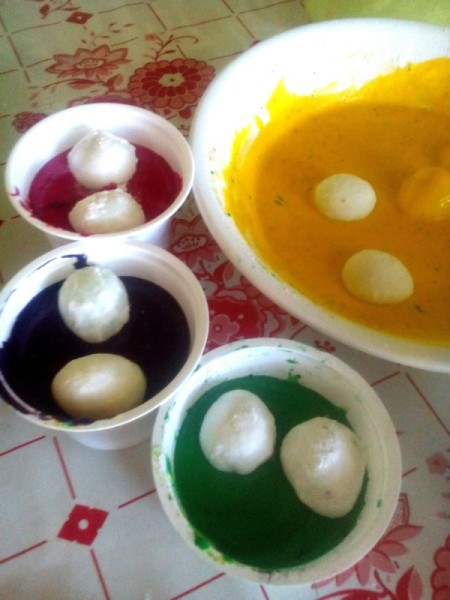 eggs in food coloring