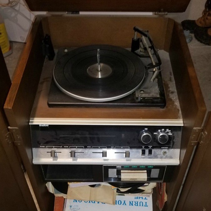 Value of a Vintage Bradford Stereo System? ThriftyFun